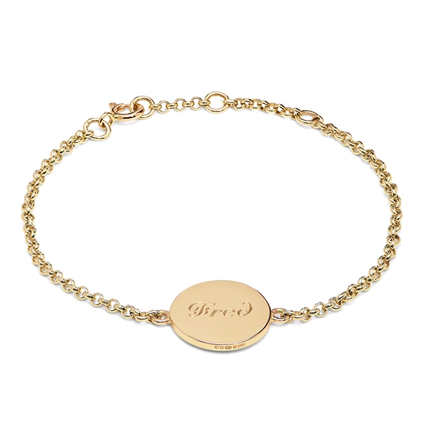 philippa_herbert_9kt_yellow_gold_large_disc_bracelet_script_engraving