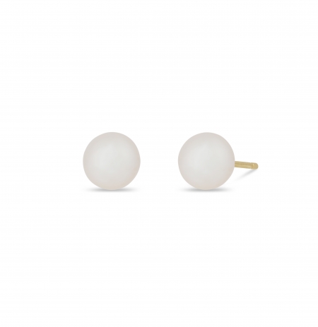 Pearl studs